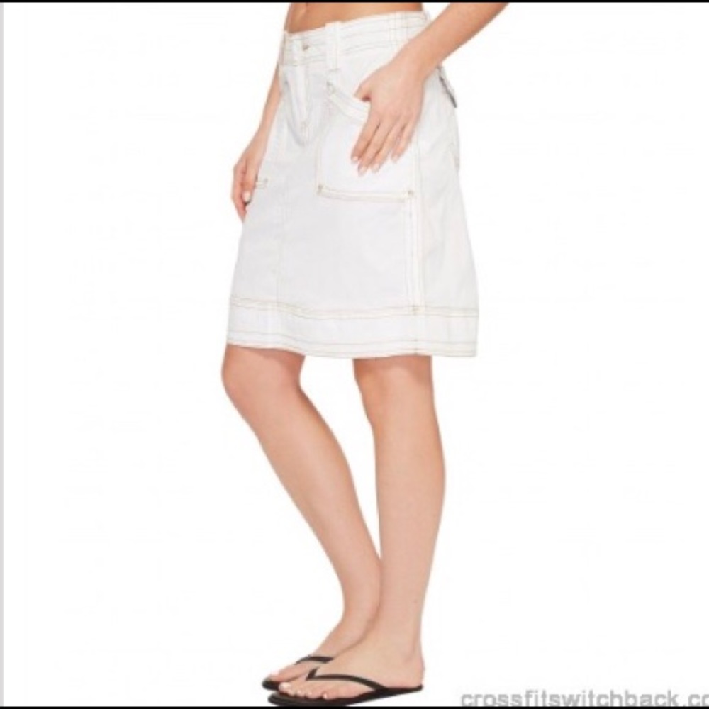 NWT Aventura Arden Skirt Size 6